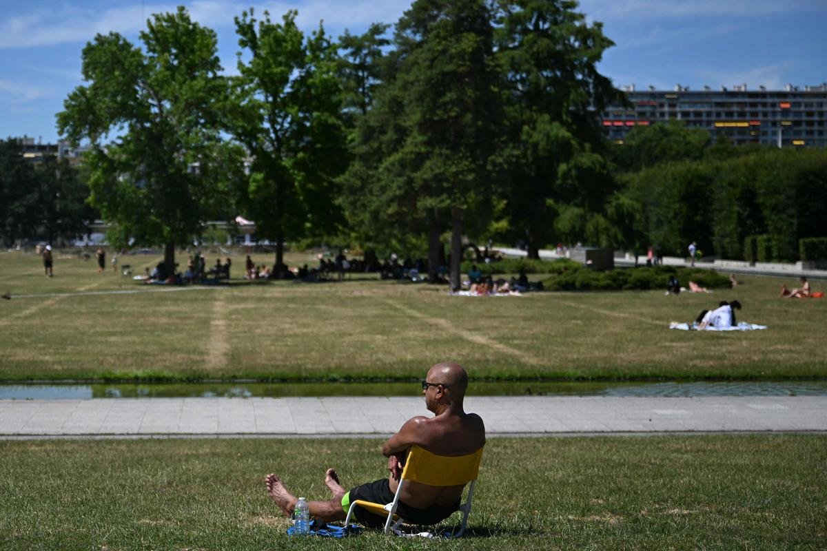 DIRECT. Canicule : nuit tropicale, jusqu’à 40°C dans le Sud-Ouest ce lundi, 84 département en vigilance, du “jamais vu”… Suivez l’évolution de la situation
