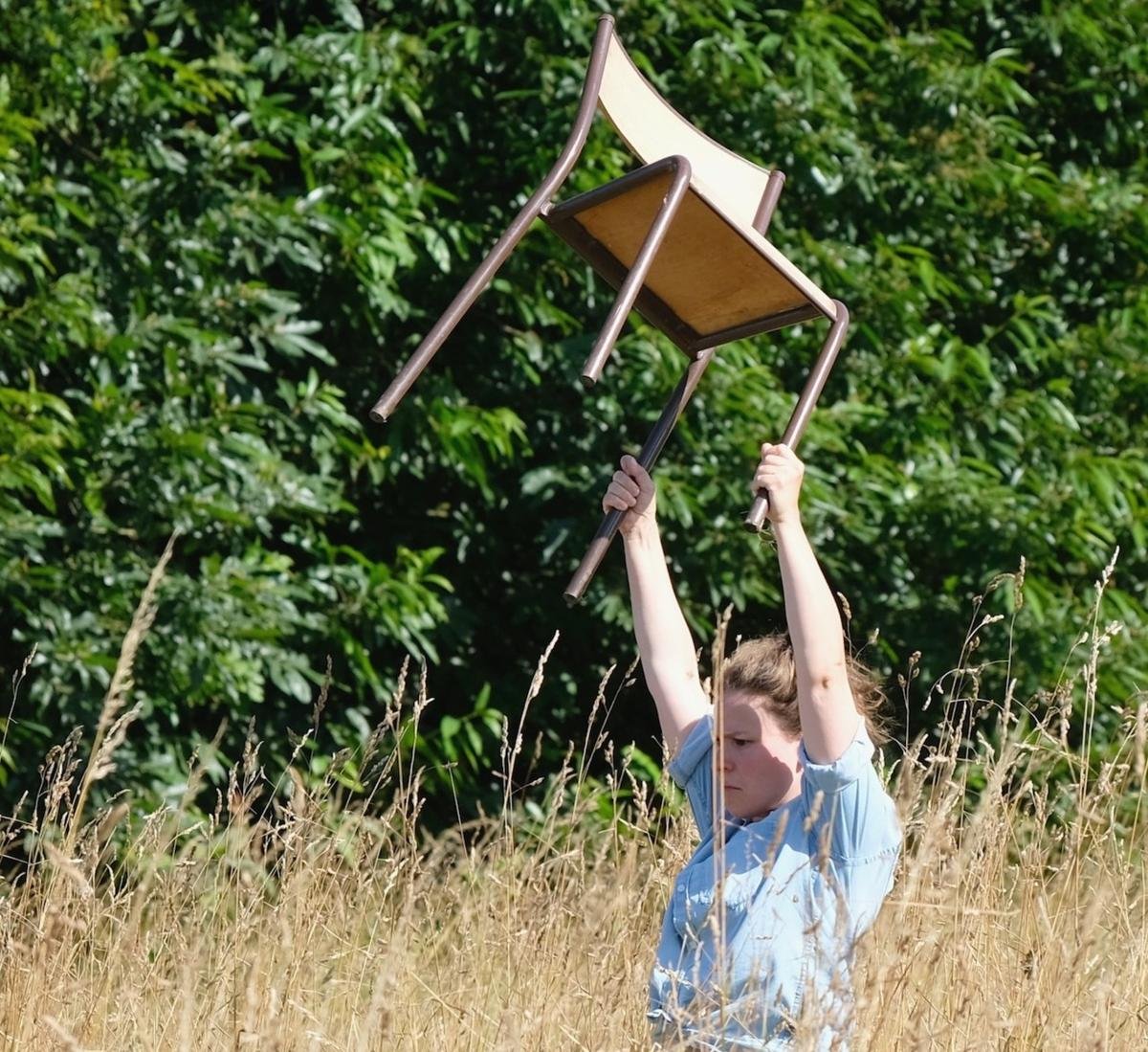 Une pièce de théâtre en déambulation au cœur de Ferrensac pour porter la parole d’agriculteurs