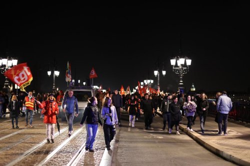 Manifestation contre la réforme des retraites à Bordeaux : entre 150 et 300 personnes défilent