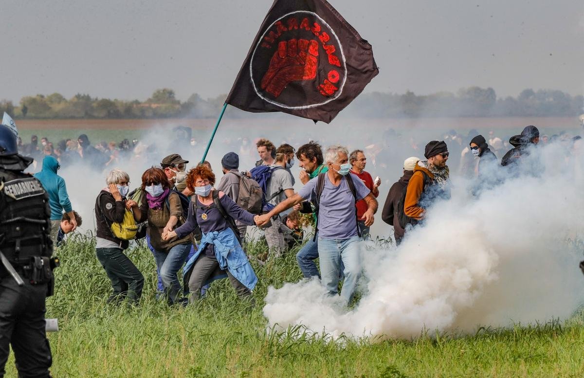 Quatre mégabassines, dont celle de Sainte-Soline, jugées illégales, un coup de tonnerre dans le dossier
