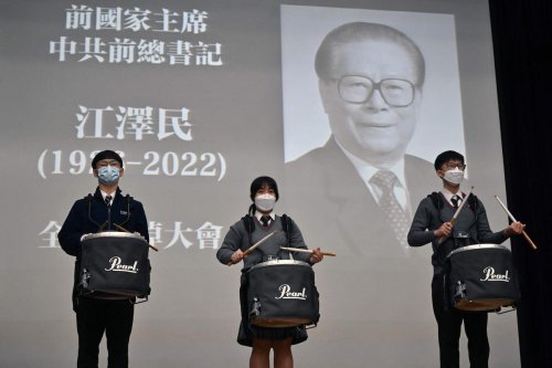 Chine : hommage national et trois minutes de silence pour l’ancien président Jiang Zemin