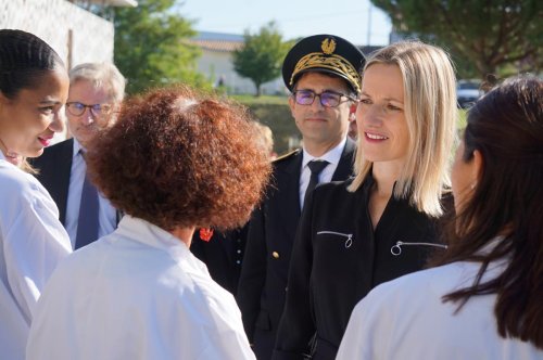 Sud-Gironde : « Je suis ici pour souligner le travail fait pour les femmes » : la ministre visite le centre de santé sexuelle de l’hôpital