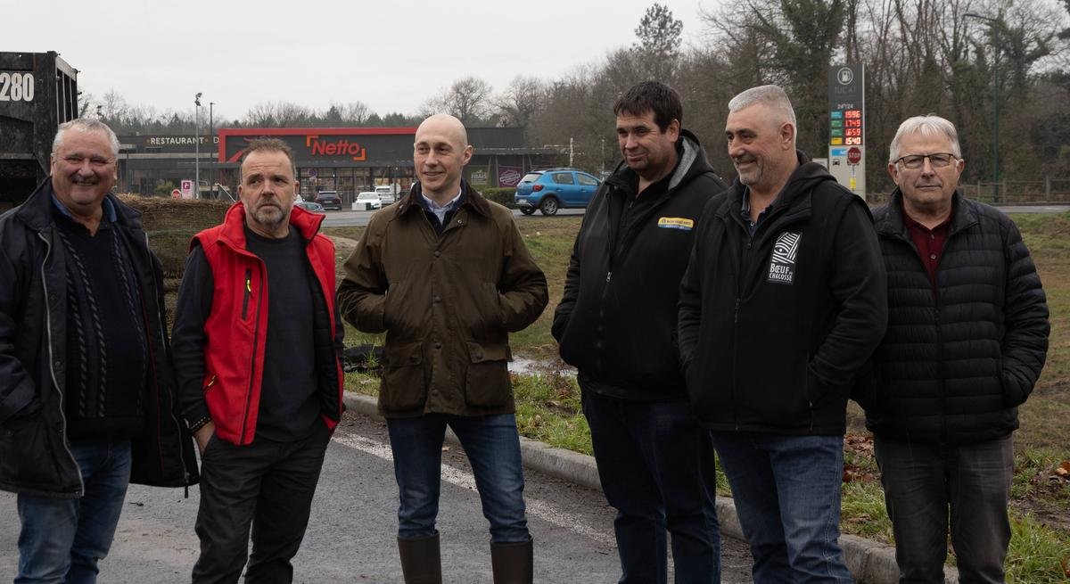 « J’ai perdu la moitié du chiffre d’affaires » : les commerçants, dommages collatéraux des blocages des agriculteurs dans les Landes