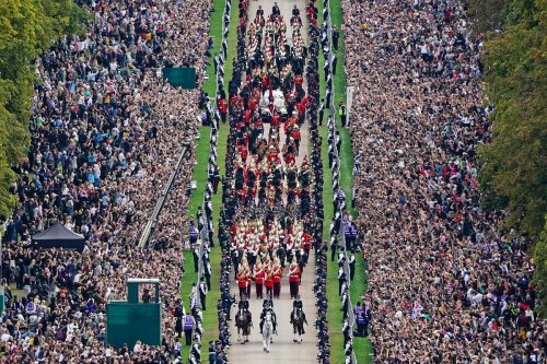 Mandela, Maradona, Elizabeth II… Avant le pape François, ces funérailles qui ont déplacé les foules