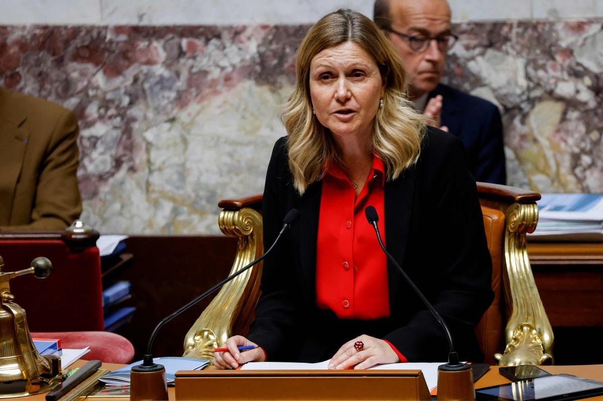 La pétition contre la loi Duplomb approche du million de signatures, Yaël Braun-Pivet « favorable » au débat