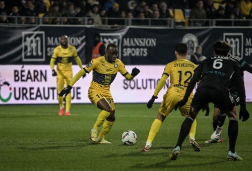 Ligue 2 : le Pau FC s’est fait peur face à Annecy mais fait tourner le compteur