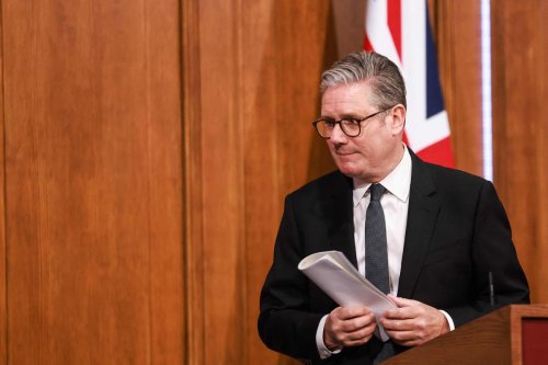 Royaume-Uni : l’entrée de la maison du Premier ministre Keir Starmer endommagée par un incendie, une enquête ouverte