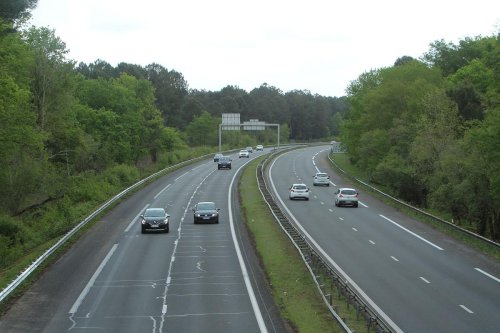 Accident mortel sur l’autoroute en Gironde à cause d’une chute d’arbre : l’enfant hospitalisé est hors de danger