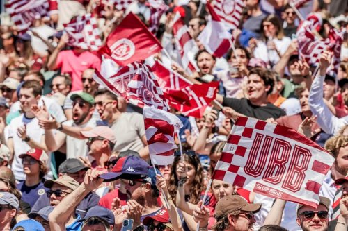 « Ça gagne, l’ambiance est bonne » : la déferlante rugby, pourquoi les stades du Sud-Ouest affichent complet