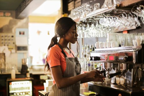 Impôts 2025 : faut-il déclarer les jobs d’été, stages, alternances ou emplois étudiants ?