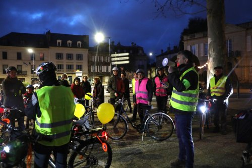 Vélo en ville : une parade en nocturne et en musique dans les rues de Périgueux