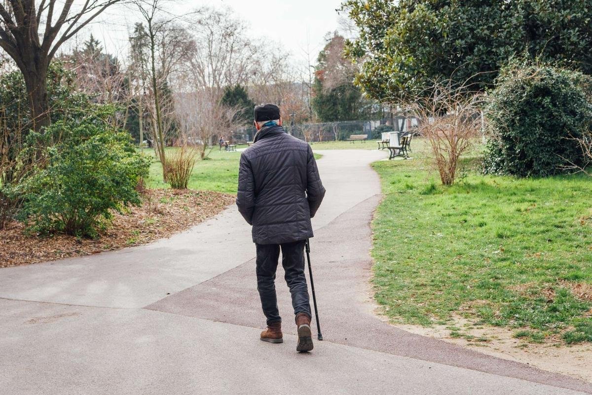 Deux fois plus de cas de maladie de Parkinson d’ici 2050 : quel est l’impact des pesticides ?