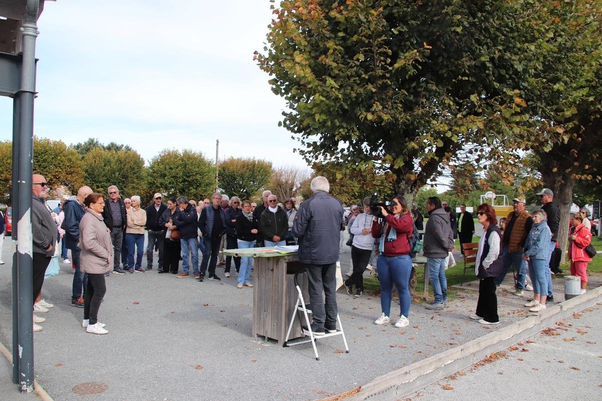 Projet de méthaniseur à Semussac : 120 personnes manifestent leur opposition