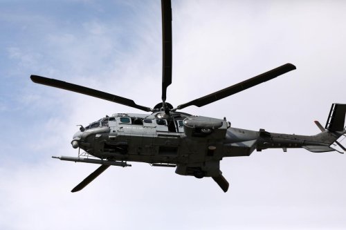 Deux marins pêcheurs secourus sur leur radeau de survie au large de la Gironde