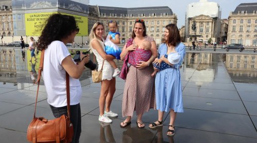 Bordeaux : un mouvement photographique veut briser le tabou de l’allaitement dans la rue