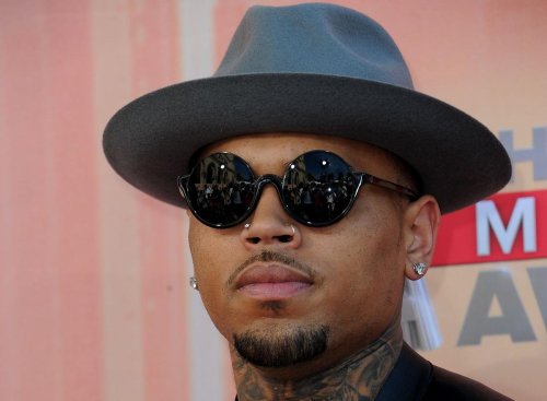 Chris Brown : le chanteur américain inculpé pour coups et blessures volontaires au Royaume-Uni