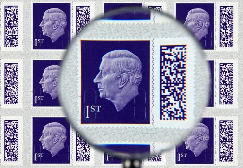 Royaume-Uni : les timbres à l’effigie de Charles III dévoilés