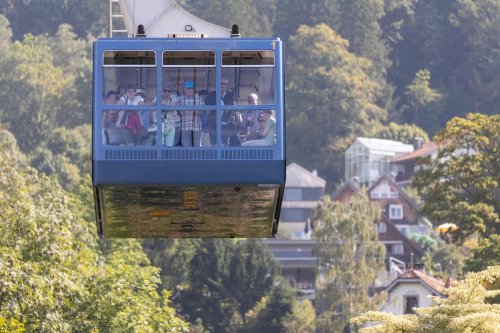Plus de 80 villes dans le monde ont déjà sauté le pas : l’essor des téléphériques urbains