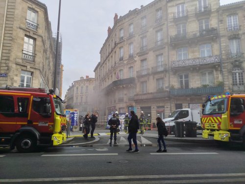 Dans le centre-ville de Bordeaux, 11 personnes évacuées après un incendie dans un atelier de réparation de trottinettes électriques
