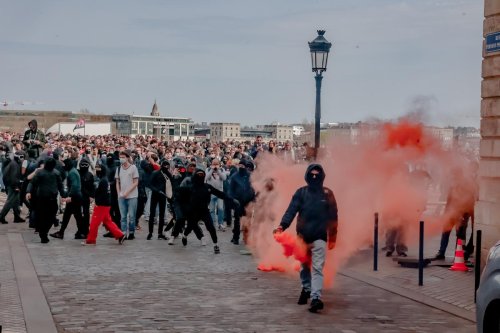 Grève du 28 mars : à Bordeaux, la manif était calme, avant de basculer dans une autre dimension