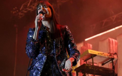 Vidéo. « Je tremble tout le temps » : Clara Luciani se confie sur la maladie dont elle est atteinte, le tremblement essentiel