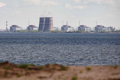 Ukraine : le site de la centrale nucléaire à nouveau bombardé