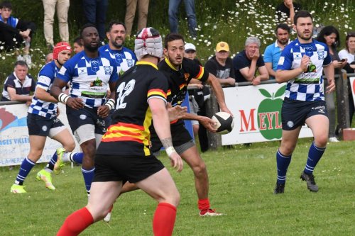 Rugby en Dordogne : le XV Haut Périgord poursuit sa route nationale
