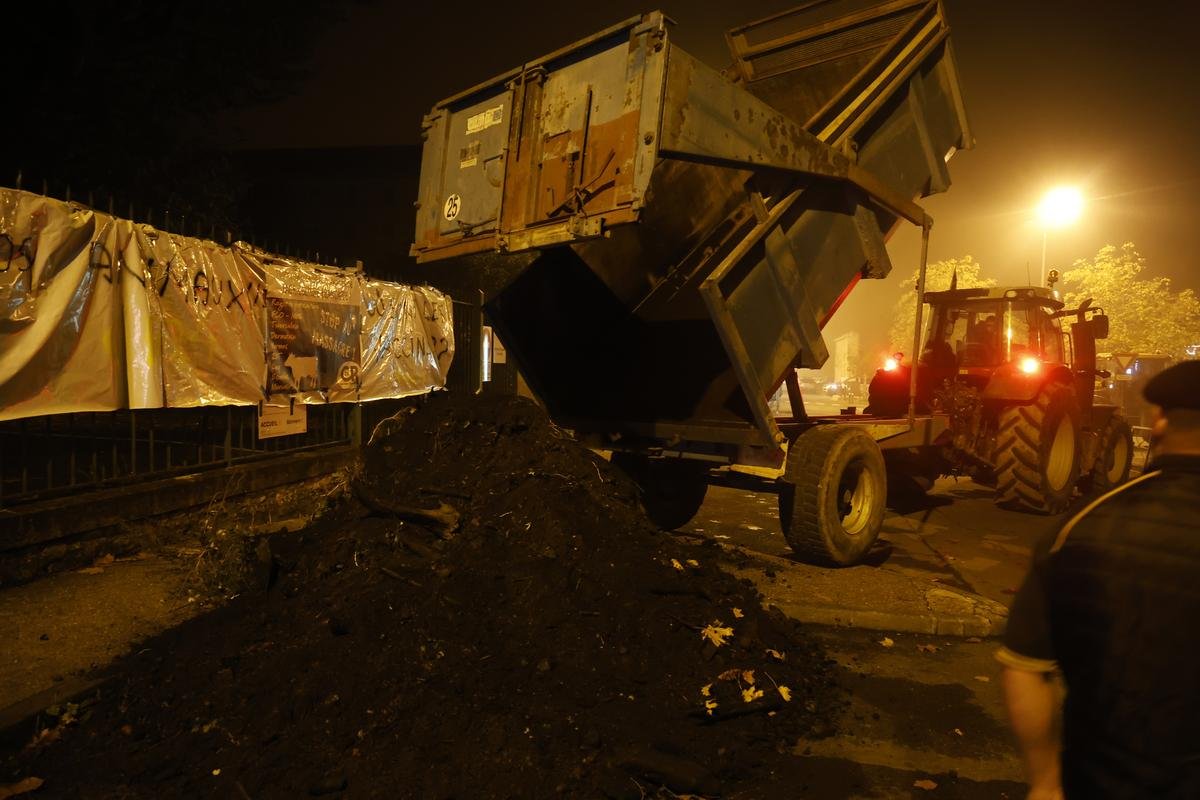 Agriculture. « La goutte d’eau qui a fait déborder le vase » : des rassemblements surprises orchestrés par la Coordination rurale en Dordogne
