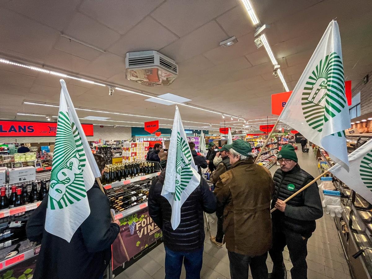 « Ces produits sont trompeurs, ils font croire que vous achetez français alors que non » : en Gironde, une action de sensibilisation des agriculteurs