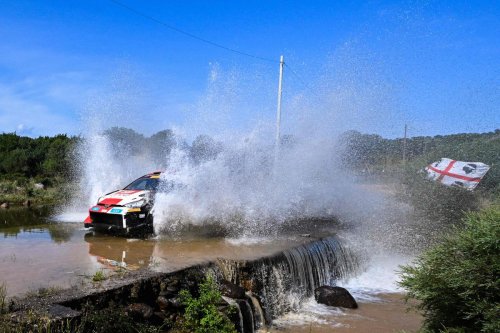 Rallye : sortie de route pour le leader Sébastien Ogier en Sardaigne