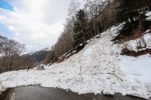 Pyrénées : le risque d’avalanches redevient fort en montagne