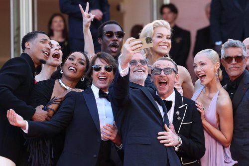 Vidéo. Festival de Cannes. Mission accomplie : Tom Cruise et son équipe enflamment les marches de la Croisette
