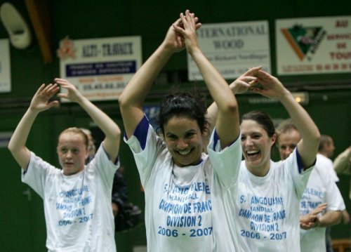 Handball féminin en Charente : la remontée en élite du SCA d’Angoulême en 2007