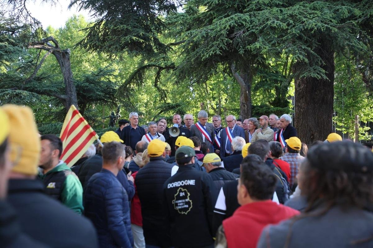« Nous espérons de la justice de notre pays un geste d’apaisement » : une trentaine de maires lot-et-garonnais au chevet des agriculteurs jugés