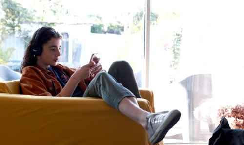 Entre chaînes télé, plateformes et réseaux, la nouvelle course au « temps de cerveau disponible » ?