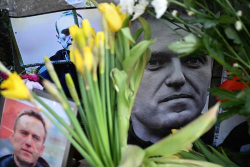 Mort de Navalny : « Une véritable honte », les services funéraires refusent d’emmener le corps