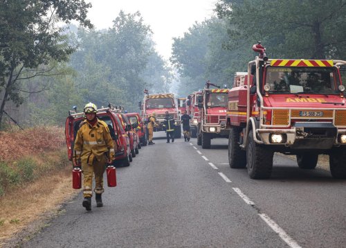 Gironde : plus de 400 hectares de forêt partent encore en fumée dans le sud du département