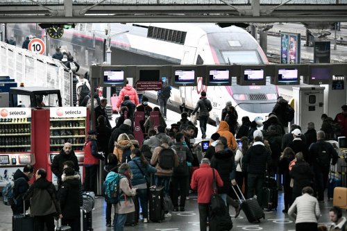 Grève des contrôleurs SNCF : grosses perturbations à venir ce week-end, 60 % des TGV annulés
