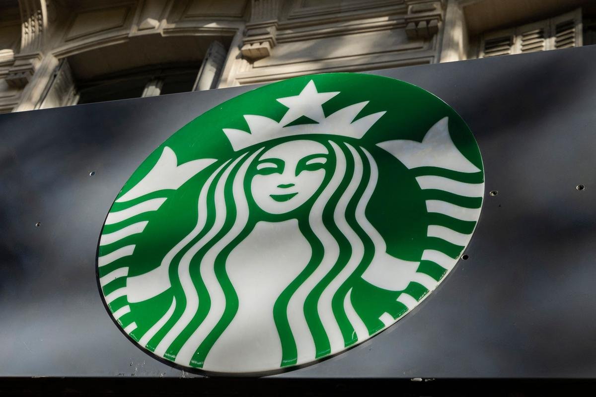 Nestlé et Starbucks accusés par des ONG de « graves violations » des droits humains sur des exploitations de café