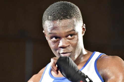 Boxe : vainqueur par KO dès le premier round, le Royannais Makan Traoré se rapproche de Paris 2024