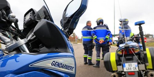 Accident d’un car scolaire en Dordogne : le chauffeur est toujours en garde à vue