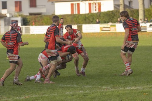 Rugby (Fédérale 1) : Mauléon passe par un trou de souris contre Salles (12-10)