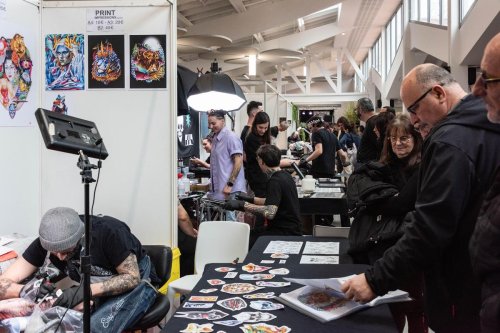 « Voir les gens se faire piquer, ça fait envie » : la convention tatouage à Mont-de-Marsan imprime sa marque