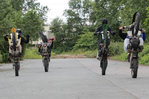 Rodéos urbains à Bordeaux : cinq motos saisies étaient garées dans une école