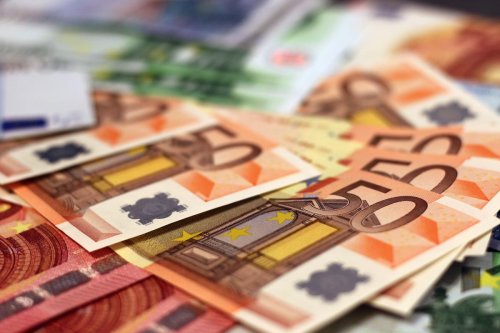 Notaire, avocat, directeur d’Ehpad… Neuf prévenus détournaient des héritages, ils seront jugés lundi