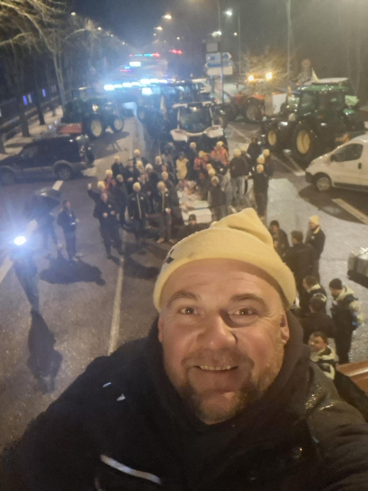 « Je suis d’accord avec vous, il y a un peu trop de policiers » : une semaine de politique en Dordogne