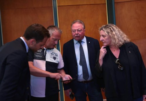 Un couple de députés RN de Charente-Maritime accusé de surfacturer des commandes d’imprimerie