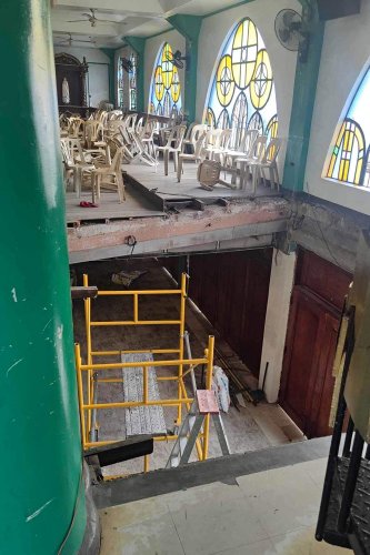 Le balcon d’une église s’effondre pendant la messe : un mort, 53 blessés