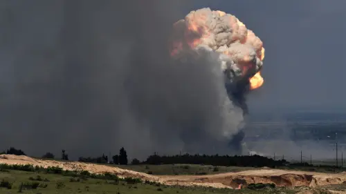 Explosionen in großem Munitionslager nahe Moskau
