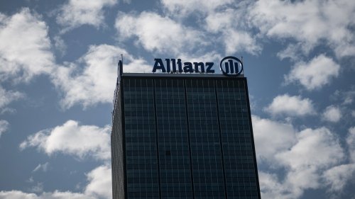 Betriebsräte und Allianz-Führung streiten